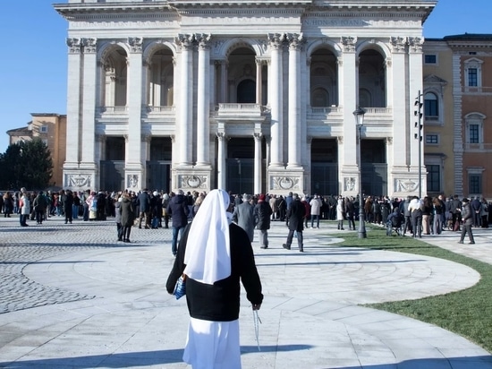 Piazza San Giovanni | Ein Werk