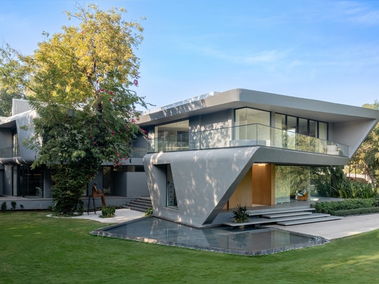 Haus NINE X NINE / Sanjay Puri Architekten