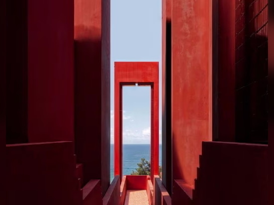 Es gibt eine "neue" Muralla Roja, und sie ist in Albanien