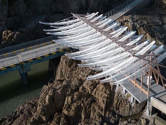 Ein kinetischer Pavillon am Meer bringt Leben auf eine chinesische Insel zurück