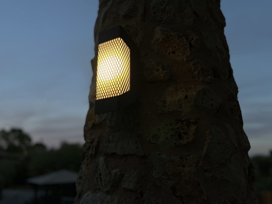 Neue LED-Wandleuchte HEXY