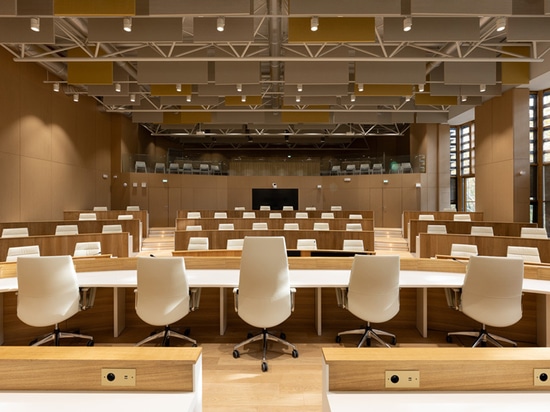 AUDITORIUME UND MEHRZWECKHALLE - Nanterre, Frankreich