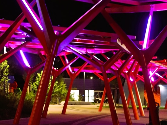 ACTiLED beleuchtet den neuen Eingang des Futuroscope