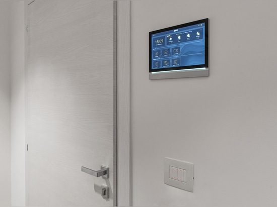 An der Küste von Teramo werden Haus und B&B mit AVE smart