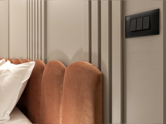 AVE-Lösungen für eine intelligente und stilvolle Gastfreundschaft im Mood Hotel in Pescara