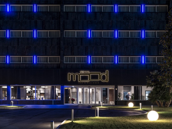 AVE-Lösungen für eine intelligente und stilvolle Gastfreundschaft im Mood Hotel in Pescara