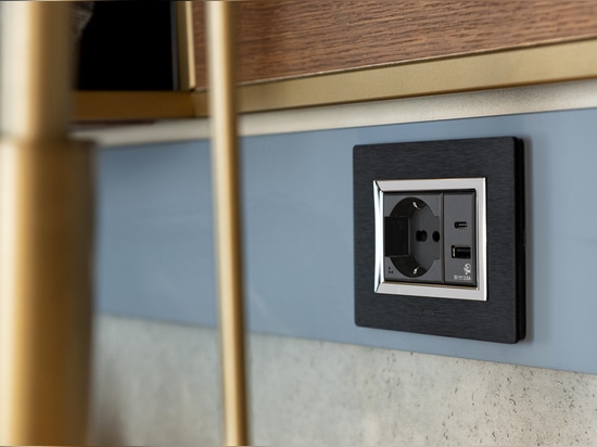 Das Nemi Hotel in Mailand verfügt über ein stilvolles elektrisches System mit AVE-Lösungen