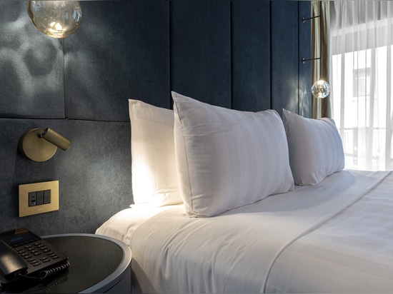 Das Nemi Hotel in Mailand verfügt über ein stilvolles elektrisches System mit AVE-Lösungen