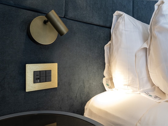 Das Nemi Hotel in Mailand verfügt über ein stilvolles elektrisches System mit AVE-Lösungen