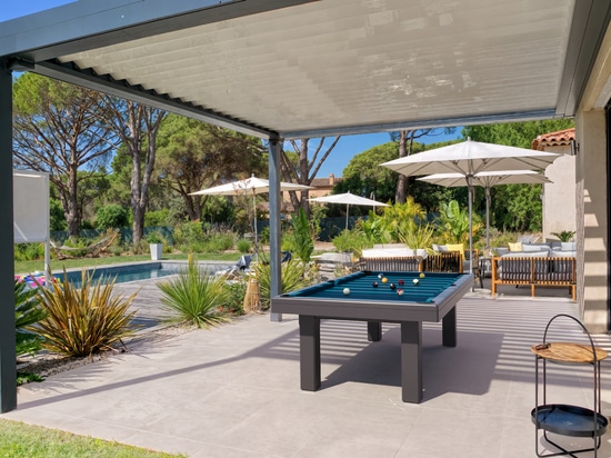 Spielen im Freien mit Eleganz, entdecken Sie den Bubbly Outdoor Billardtisch.