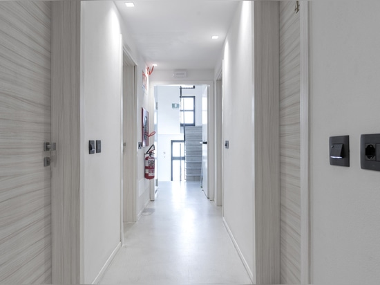 AVE-Technologie und Design für ein intelligentes Gastfreundschaftserlebnis in einem italienischen Hotel