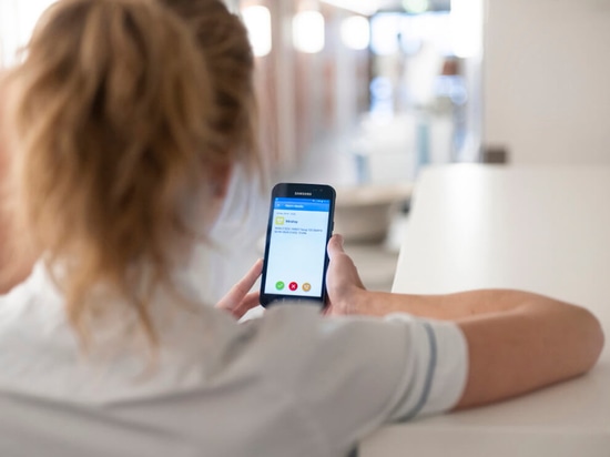Robin mit IQ Messenger-Integration