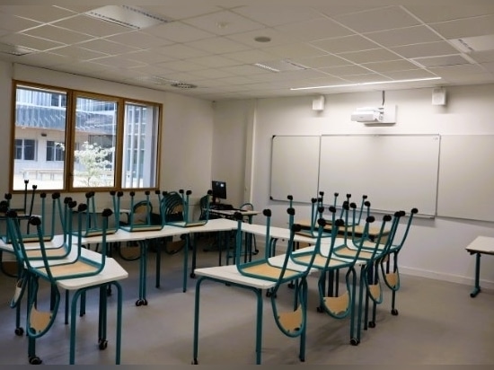 Bildbeleuchtung für Klassenzimmer