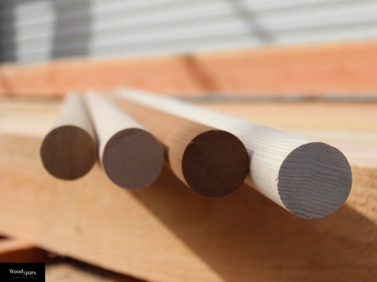 Holzsprossen: Maßgefertigte Massivholz-Handläufe für architektonische Projekte
