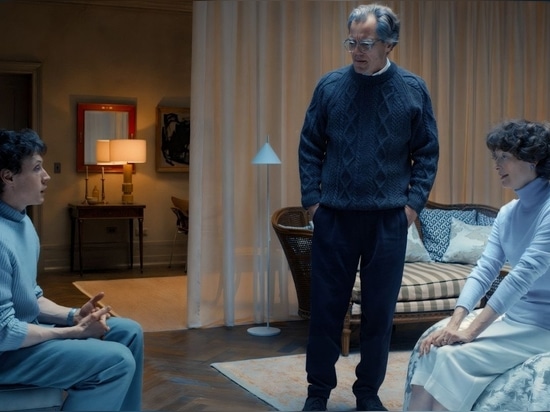 Dedar stattet den neuen Film „The End“ von Joshua Oppenheimer mit Stoffen aus