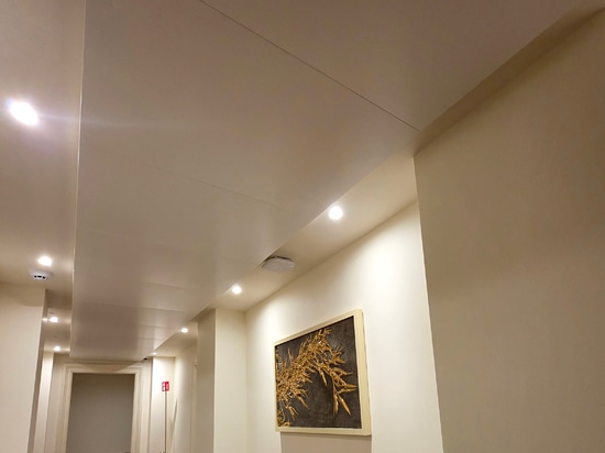 Haken an der Decke System mit versteckter Struktur