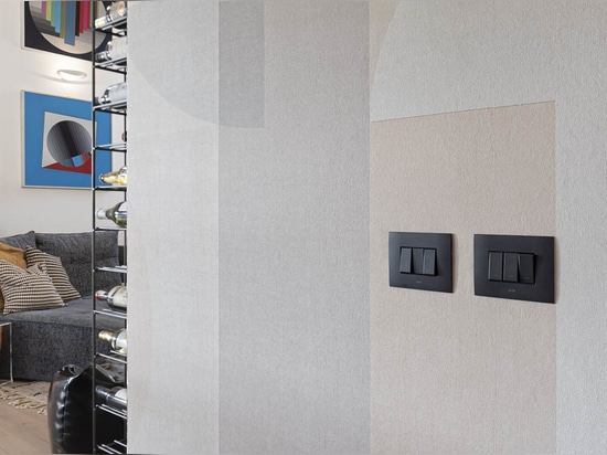 Ultradünne Frontplatten und intelligente Technologie: AVE-Innovation in einer italienischen Villa