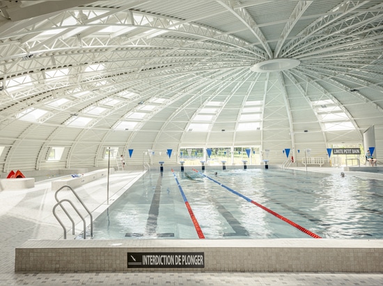 Die Renovierung des Schwimmbads Tournesol Aldebert Bellier: ein ikonisches Symbol aus dem Frankreich der 1970er Jahre
