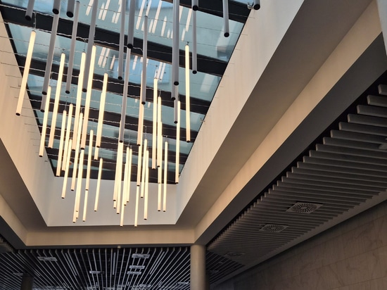 Atena-Metallabdeckung für das Clarion Congress Hotel Brno