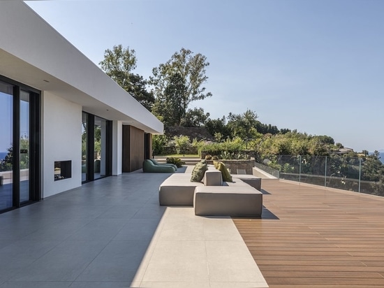 Déco unterzeichnet eine Terrasse mit Meerblick in Milazzo
