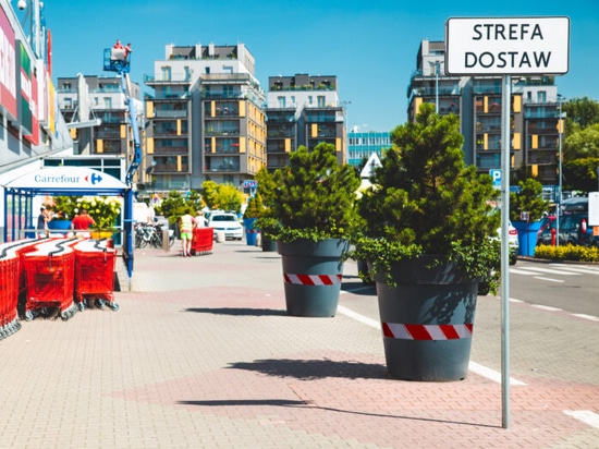 Pflanzkübel im städtischen Raum für mehr Sicherheit im öffentlichen Raum