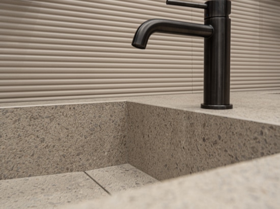 CERSAIE 2026: CASALGRANDE PADANA ENTWICKELT DIE KOLLEKTION ELEMENTS WEITER - Haptische Oberflächen und ein Design, das die Sinne anspricht