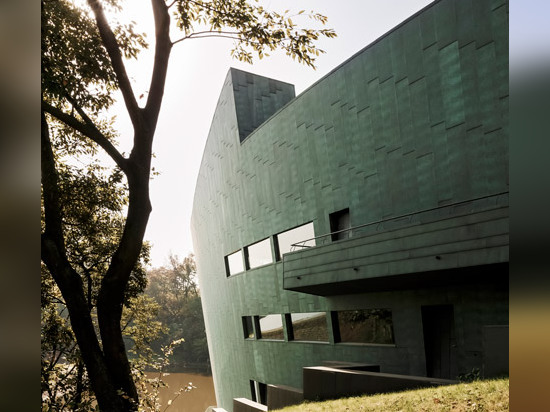 Kupfer-bedecktes Haus durch Sanaksenaho Architects begleitet Holls Sifang Kunst-Museum