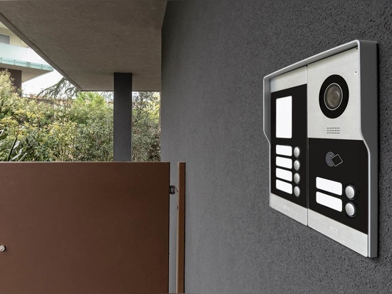 Hausautomation und AVE-Kippschalter in einer Wohnung in Brescia: Wo Stil auf Technologie trifft