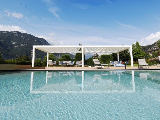 Architektur des Schattens und Landscape Design: KE und Myrtha Pools, für eine Privatresidenz im Val Camonica