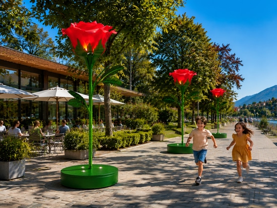 Sommerdekorationen: saisonale Installationen, die öffentliche Räume verwandeln