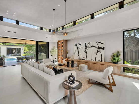Prima Ecru gestaltet eine Villa in Florida