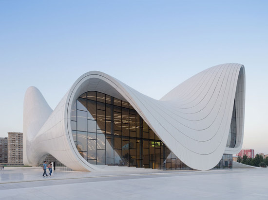 ZAHA HADID? KULTURELLE MITTE S-HEYDAR ALIYEV