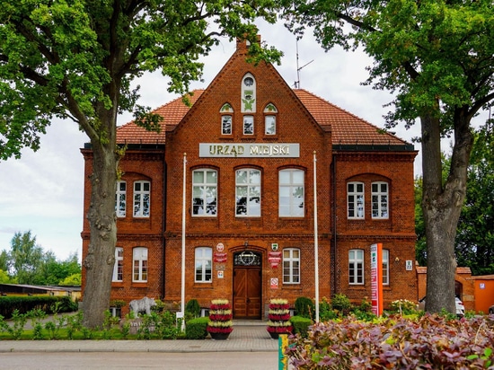 Blumentürme im Herbst: das Beispiel Barwice
