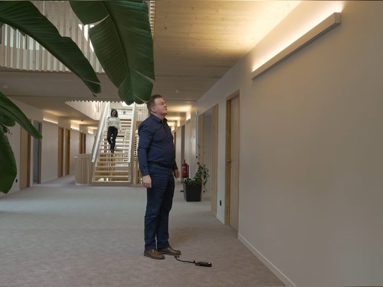 ACTiLED und Cluster Lumière präsentieren Bürobeleuchtung im CCPA