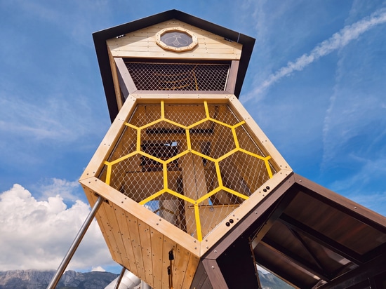Monumentaler Riesenbienenstock