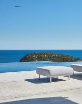 wit on white-12